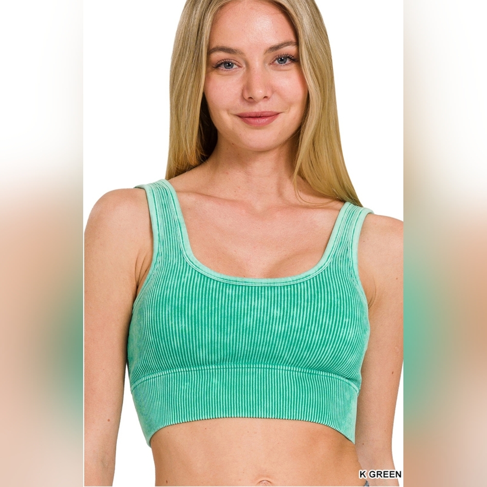 Zenana Outfitters Kelly Green Ribbed Sports Bra